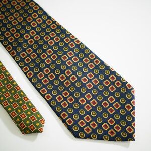 Vintage Tommy Hilfiger Blue Red Green Abstract Geometric Print Wide Silk‎ Tie